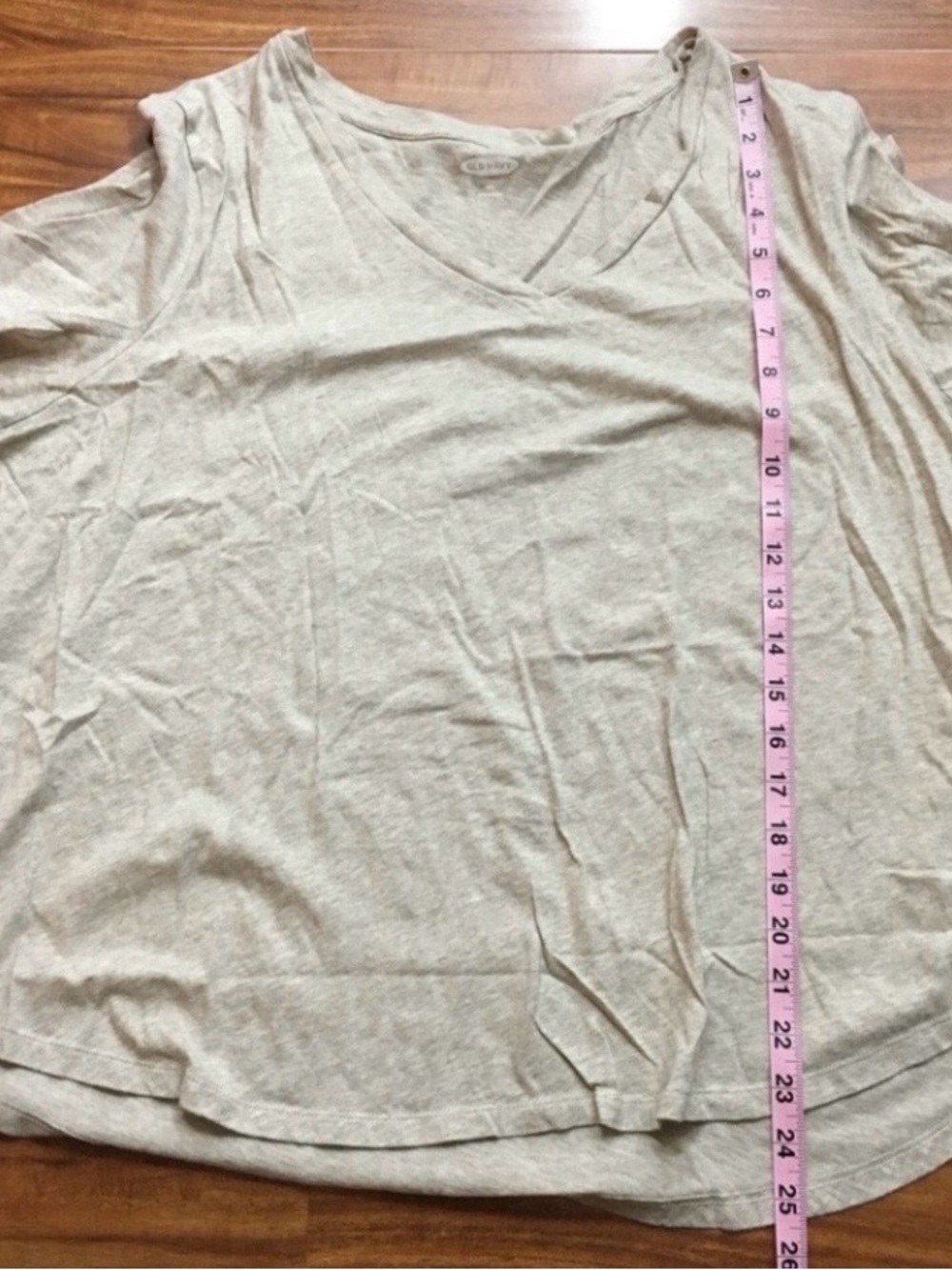 Old Navy Women's Oatmeal V Neck Lightweight T-Shirt Size XXL Casual Minimalist - Picture 14 of 14